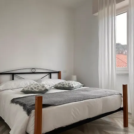 Apartment La Casa Torbole Sul Garda